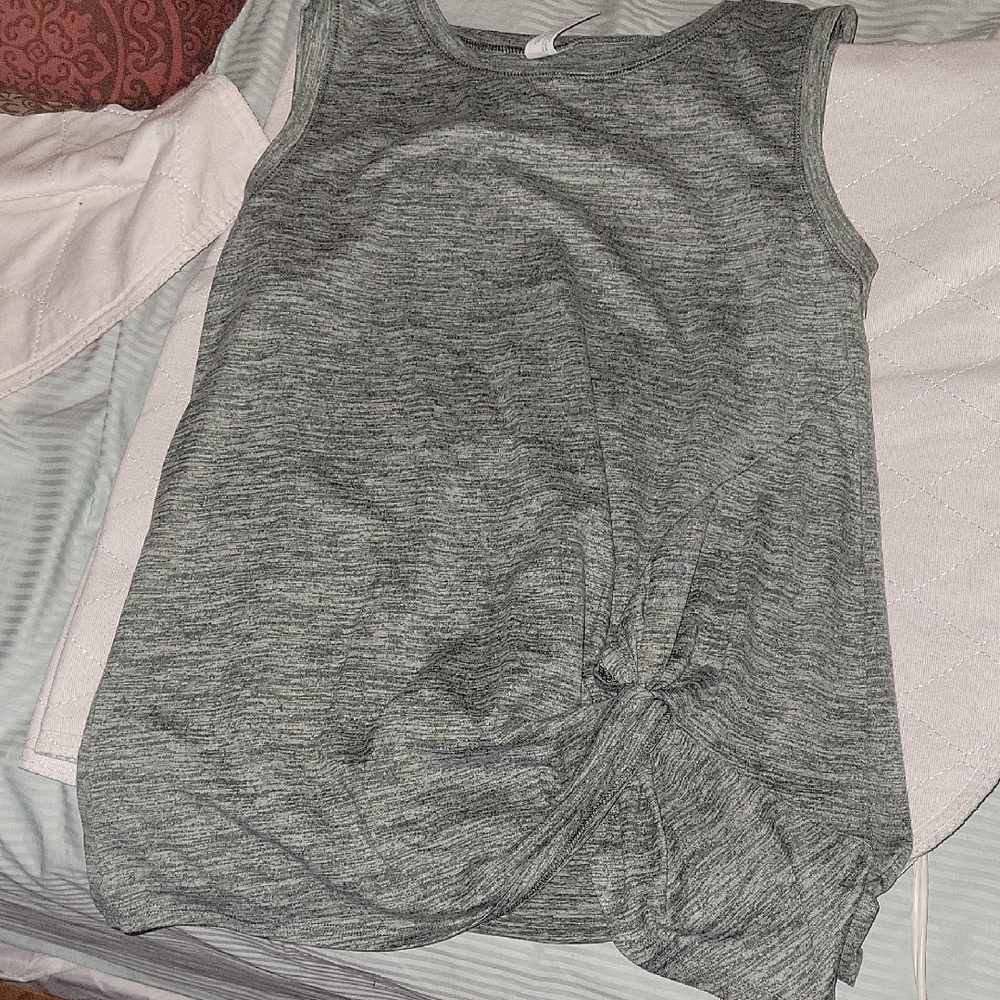 Yogalicious Heather Gray Muscle Tee